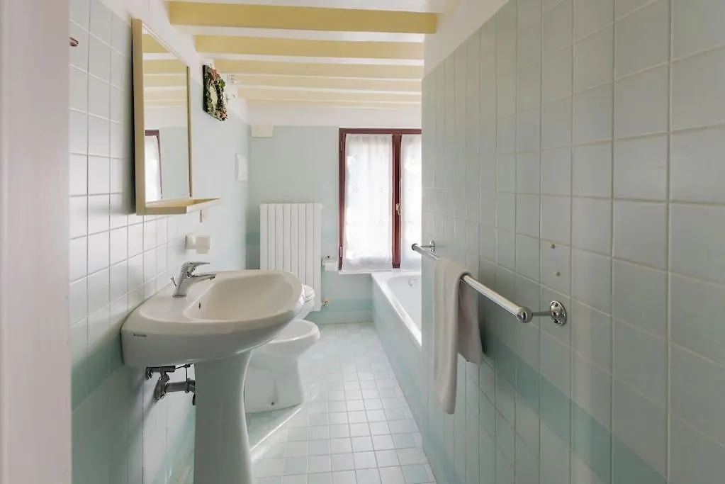 Walk On The Water ✧ 5 Minutes To Rialto Bridge Apartman Velence 0*,  Olaszország